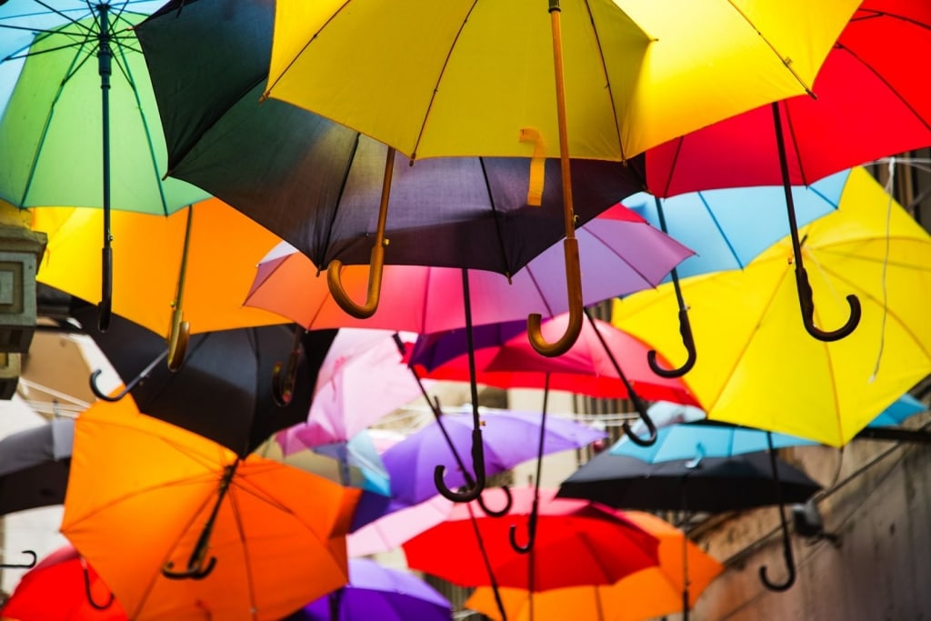 Regenschirme. Engin Akyurt, Pixabay