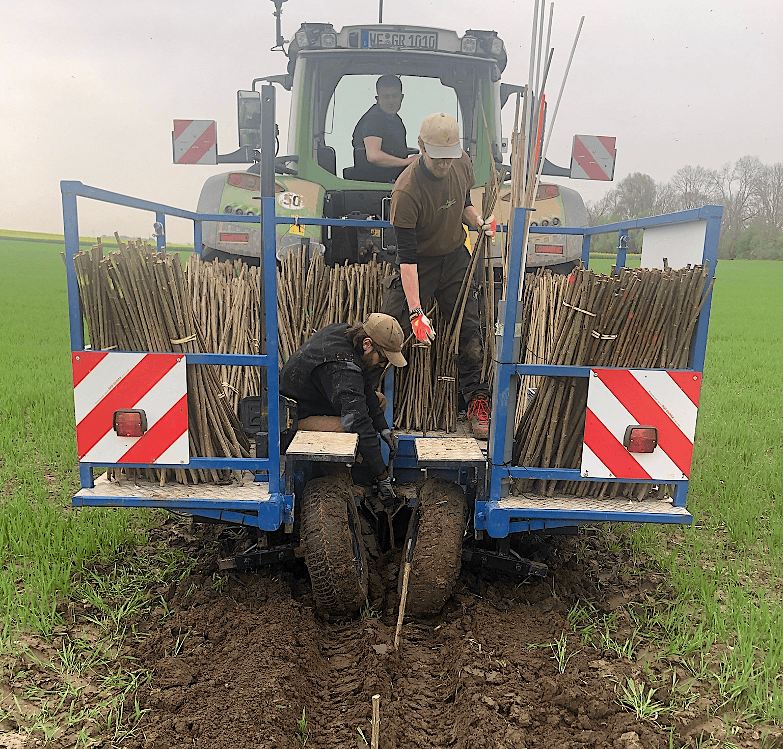 Agroforst Warle Pflanzwagen 2024 Agroforst Warle Pflanzwagen 2024